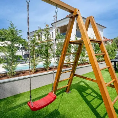 Willa Polaris By Guide Pula