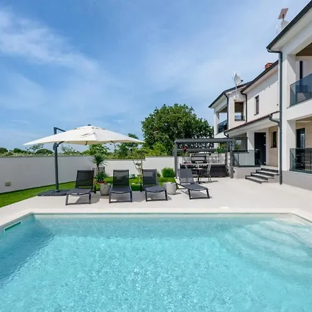 Polaris By Guide * Pula