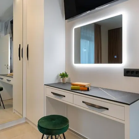 Polaris By Guide Willa