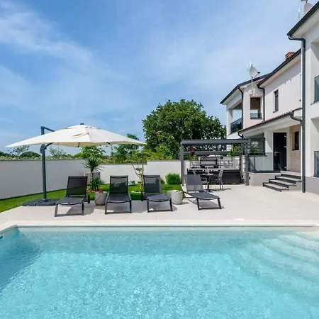 Villa Polaris By Guide Pula